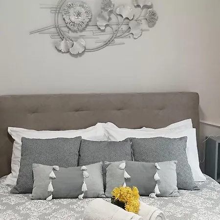 Hospitality, Lejlighed *